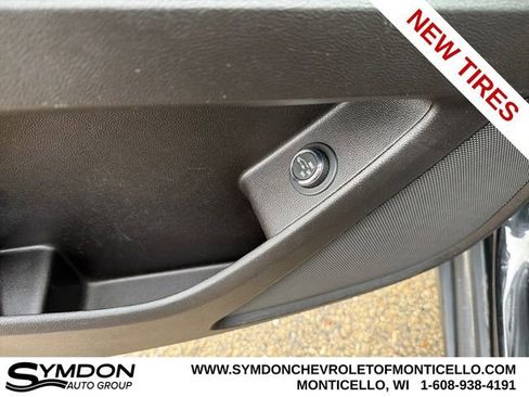 Used 2019 Chevrolet Traverse LT w/ LPO, Floor Liner Package image 17