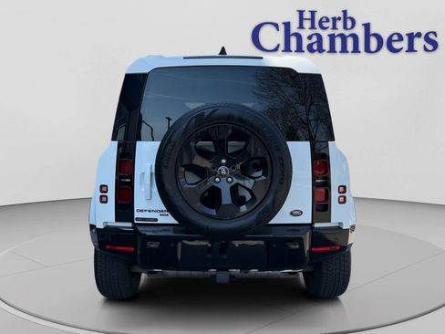 Used 2022 Land Rover Defender 110 X-Dynamic SE AWD/4WD image 6