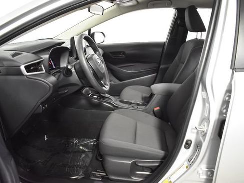 Used 2026 Toyota Corolla LE FWD image 11