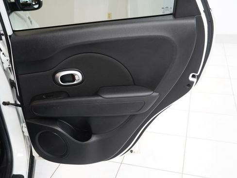 Used 2016 Kia Soul w/ Convenience Package FWD image 24