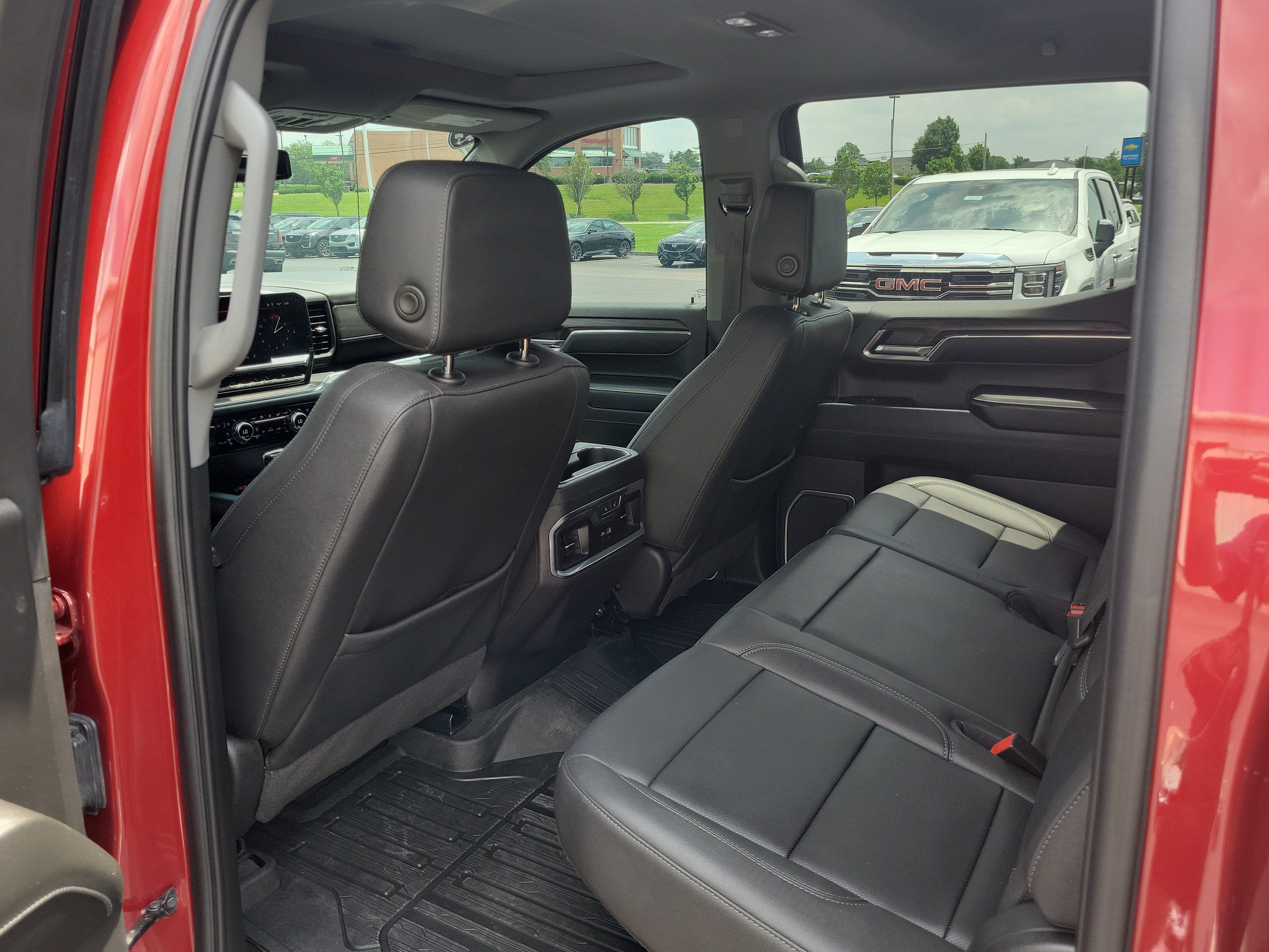 Used 2024 GMC Sierra 1500 SLT w/ SLT Premium Plus Package AWD/4WD image 11