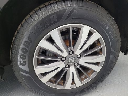 Used 2017 Nissan Pathfinder SV w/ Trailer Tow Package image 31