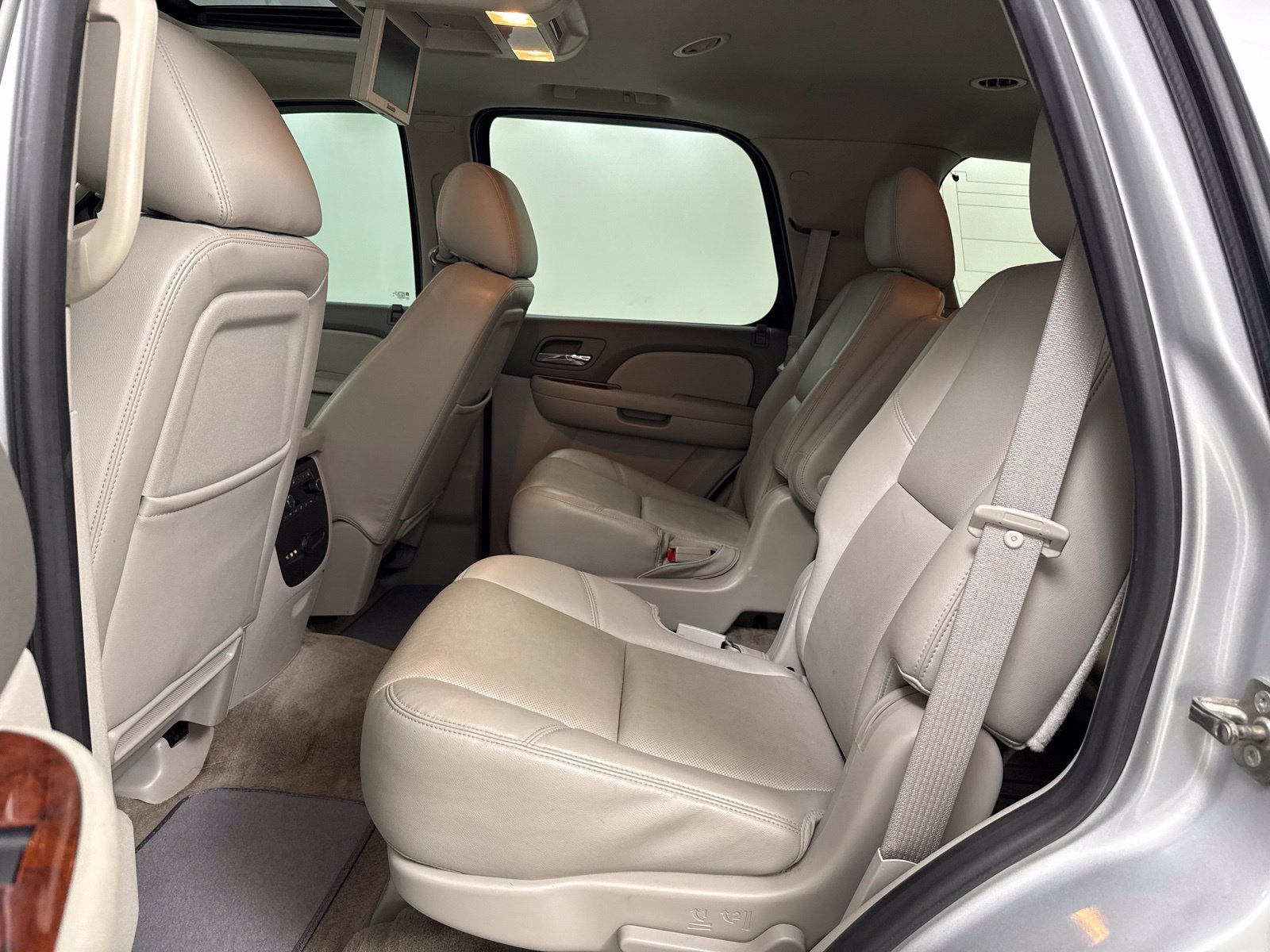 Used 2012 Chevrolet Tahoe LTZ AWD/4WD image 20
