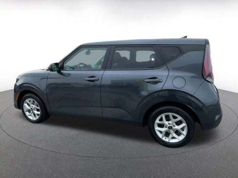 Used 2025 Kia Soul LX w/ LX Technology Package image 10