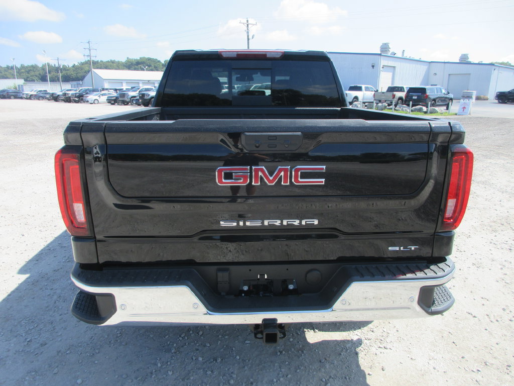 New 2026 GMC Sierra 1500 SLT w/ SLT Premium Plus Package AWD/4WD image 5