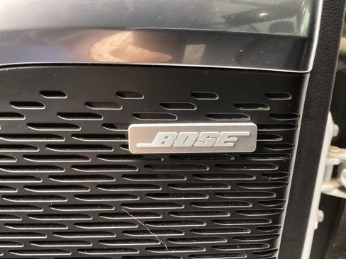 Used 2024 Chevrolet Traverse RS image 35