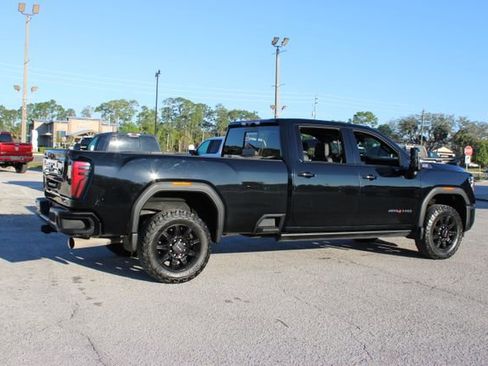 Used 2025 GMC Sierra 2500 AT4 w/ AT4 Premium Plus Package image 12