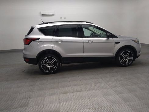 Used 2019 Ford Escape SEL FWD image 10