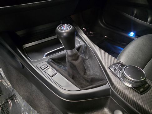 Used 2018 BMW M2 RWD image 26