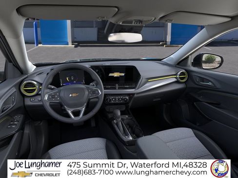 New 2026 Chevrolet Trax LT w/ Driver Confidence Package FWD image 15