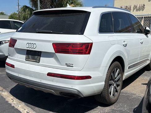 Used 2017 Audi Q7 3.0T Prestige AWD/4WD image 13
