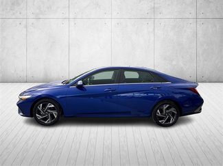 Used 2024 Hyundai Elantra SEL w/ Convenience Package video 2