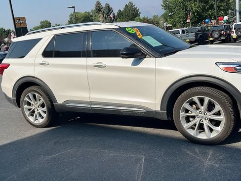 Used 2021 Ford Explorer Platinum w/ Equipment Group 601A AWD/4WD image 4