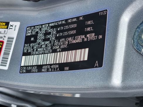 Used 2023 Toyota Highlander Platinum image 38