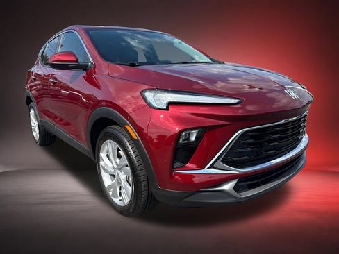 Certified 2024 Buick Encore GX Preferred FWD image 3