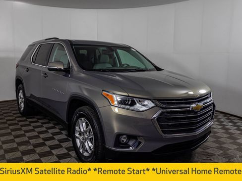 Used 2018 Chevrolet Traverse LT FWD image 14