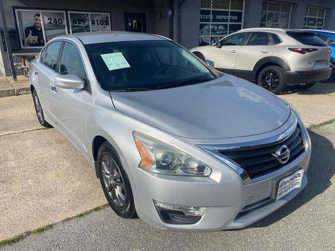 Used 2015 Nissan Altima 2.5 S w/ Special Edition Package FWD image 29