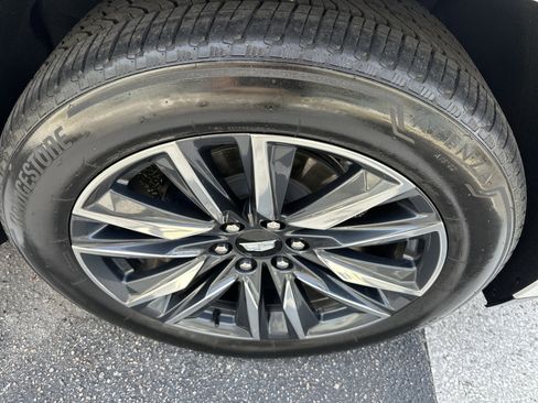 Used 2023 Cadillac Escalade ESV Sport w/ Touring Package image 6