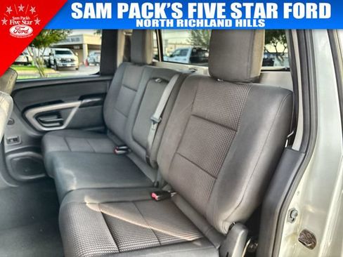 Used 2015 Nissan Titan SV w/ SV Value Truck Package RWD image 31