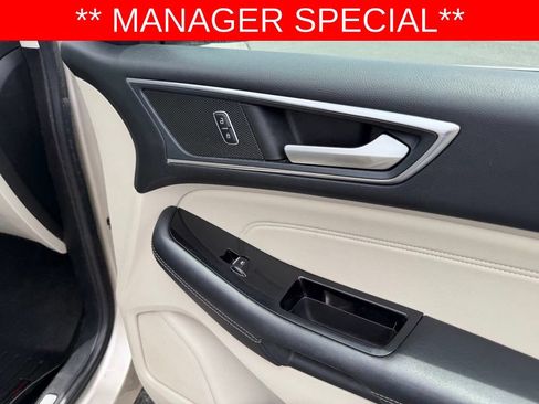 Used 2018 Ford Edge Titanium FWD image 30