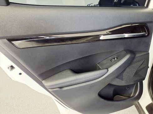 Used 2022 Kia Seltos S image 11