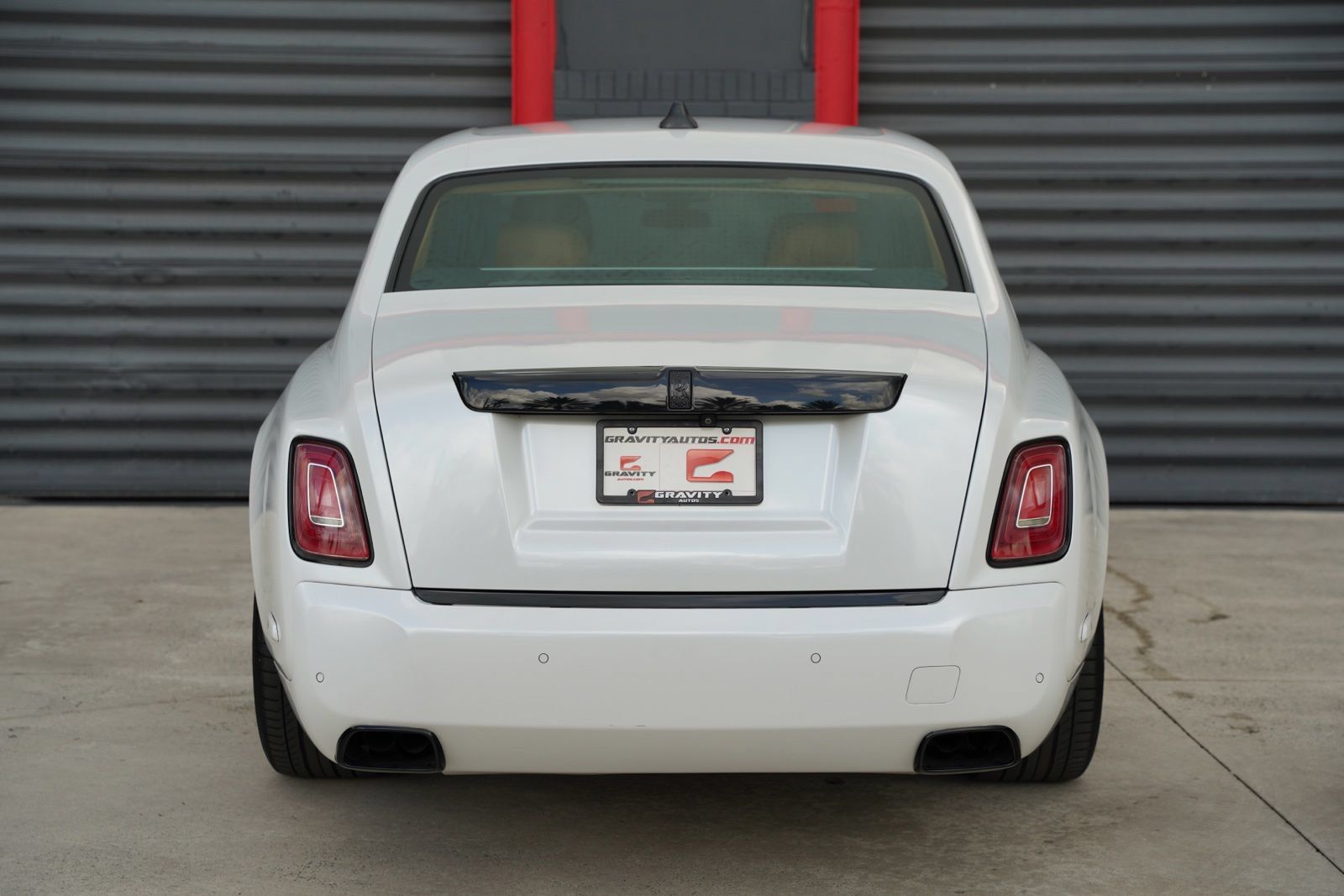 Used 2018 Rolls-Royce Phantom Extended Wheelbase RWD image 17