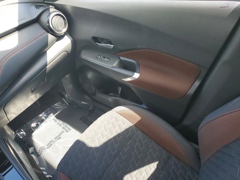 Certified 2023 Nissan Kicks SR image 11