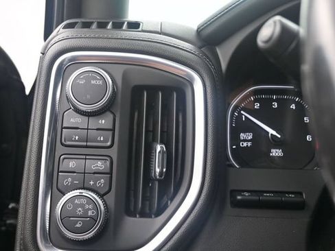 Used 2020 GMC Sierra 1500 Denali w/ Denali Ultimate Package AWD/4WD image 12