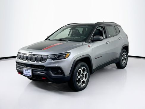 Used 2022 Jeep Compass Trailhawk w/ Sun and Sound Group AWD/4WD image 1