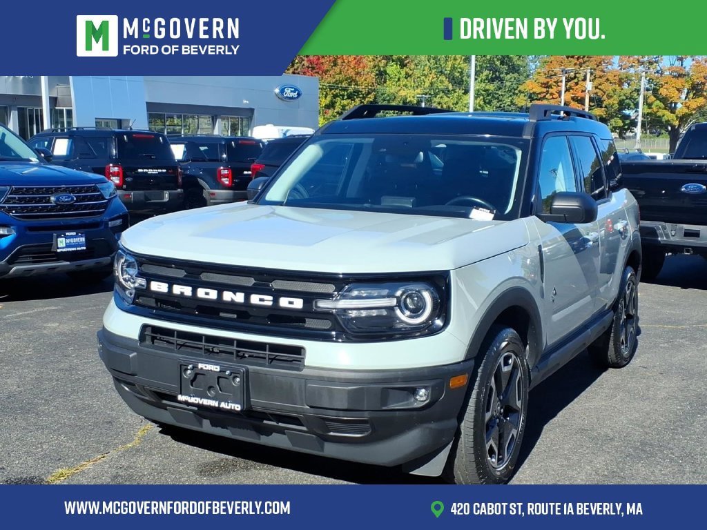 Used 2023 Ford Bronco Sport Outer Banks w/ Tech Package AWD/4WD image 1