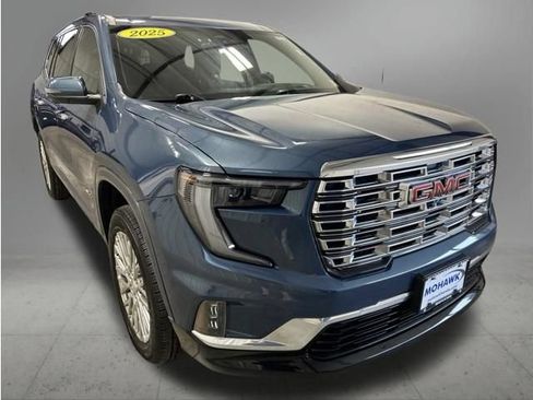 Used 2025 GMC Acadia Denali AWD/4WD image 8