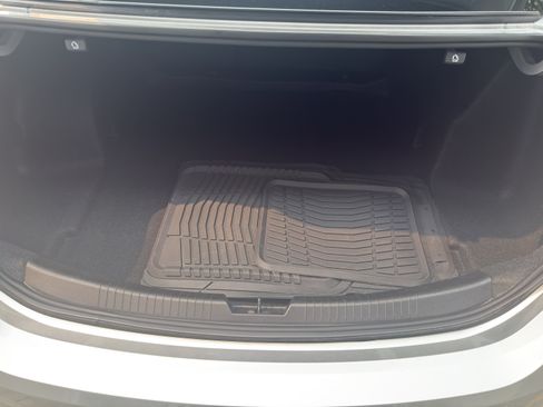 Used 2021 Chevrolet Malibu LS FWD image 7