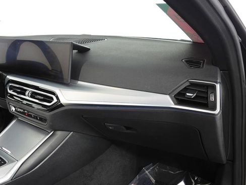 Used 2023 BMW i4 eDrive35 RWD image 14