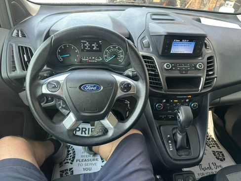 Used 2022 Ford Transit Connect XL FWD image 4