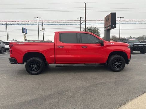 Used 2019 Chevrolet Silverado 1500 LT Trail Boss image 4