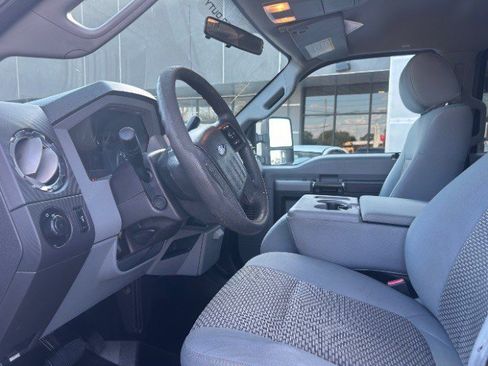 Used 2012 Ford F250 XLT w/ XLT Interior Pkg image 15