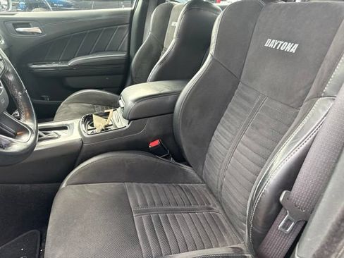 Used 2022 Dodge Charger Scat Pack w/ Daytona Edition Group RWD image 11