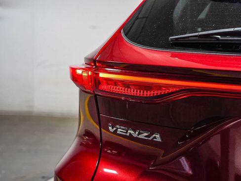 Certified 2024 Toyota Venza Limited AWD/4WD image 12