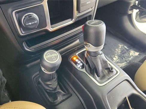 Used 2022 Jeep Gladiator Sport w/ Trailer Tow Package AWD/4WD image 26