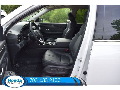 New 2026 Honda Pilot Touring image 27
