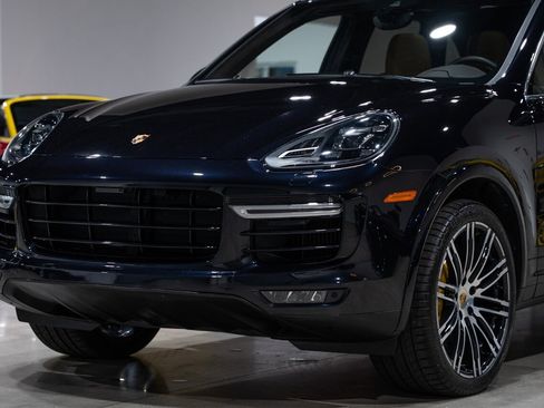 Used 2016 Porsche Cayenne Turbo S w/ Premium Package Plus image 67