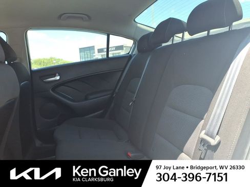 Used 2017 Kia Forte LX FWD image 13