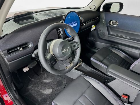 Certified 2025 MINI Cooper S image 9