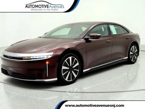 Used 2024 Lucid Air Pure RWD image 1