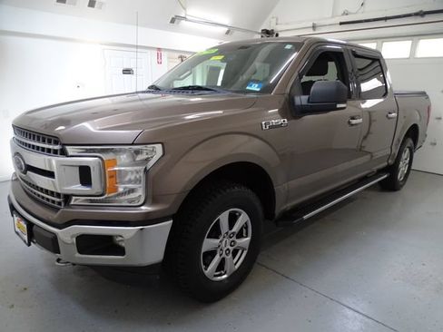 Used 2018 Ford F150 XLT w/ Equipment Group 302A Luxury AWD/4WD image 16