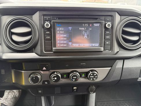 Used 2019 Toyota Tacoma SR w/ SR Convenience Package AWD/4WD image 16