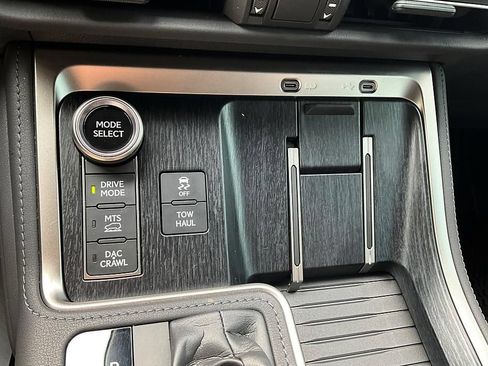 Used 2024 Lexus GX 550 AWD/4WD image 24
