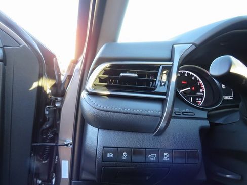 Certified 2024 Toyota Camry SE image 30