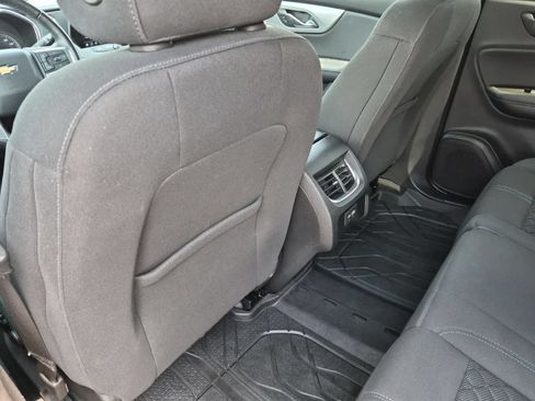 Used 2020 Chevrolet Blazer LT FWD image 18