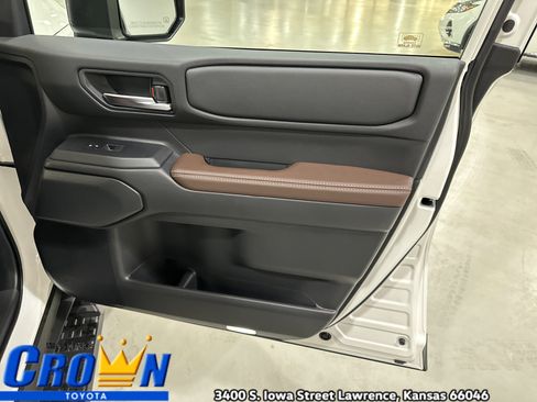 New 2026 Toyota Land Cruiser image 39